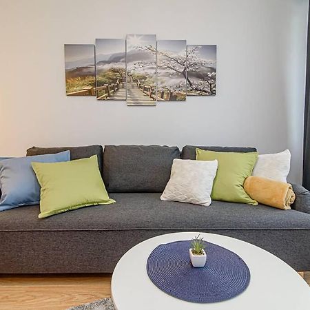 Bright Apartment,For 1-4,Near Old Town Vilnius Extérieur photo