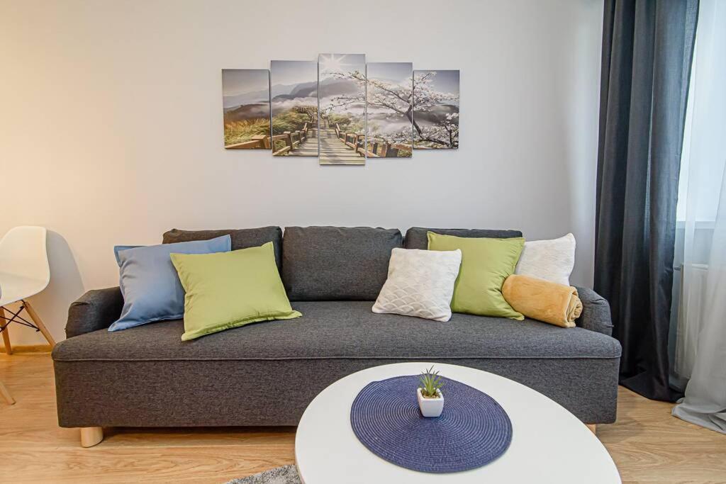 Bright Apartment,For 1-4,Near Old Town Vilnius Extérieur photo