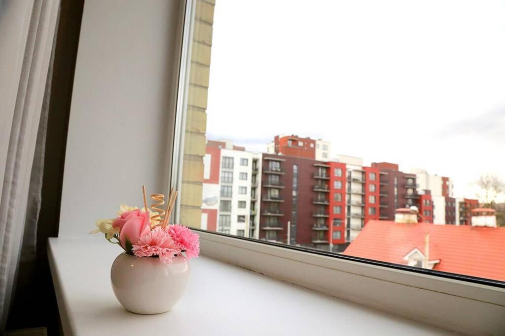 Bright Apartment,For 1-4,Near Old Town Vilnius Extérieur photo