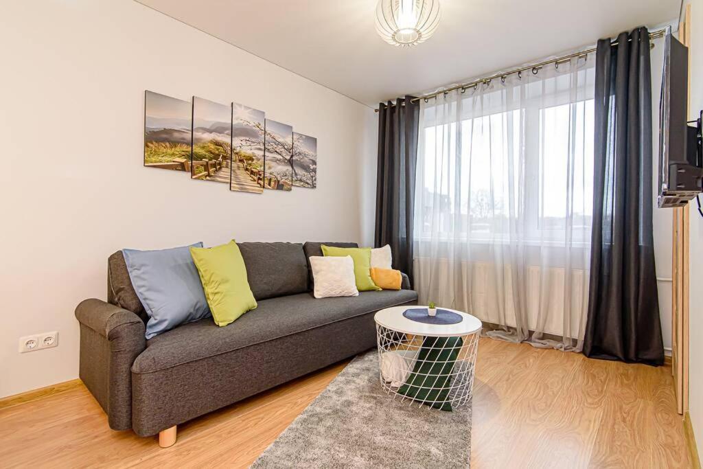 Bright Apartment,For 1-4,Near Old Town Vilnius Extérieur photo